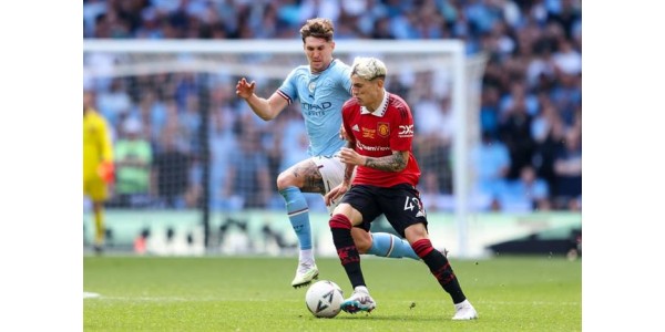 Taistelukarkaistu Pep Guardiola itkee